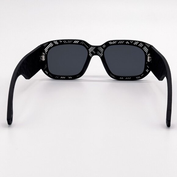 NEW FENDI FE40113I 02A MATTE BLACK UNISEX SUNGLASSES FENDI - Picture 9 of 15